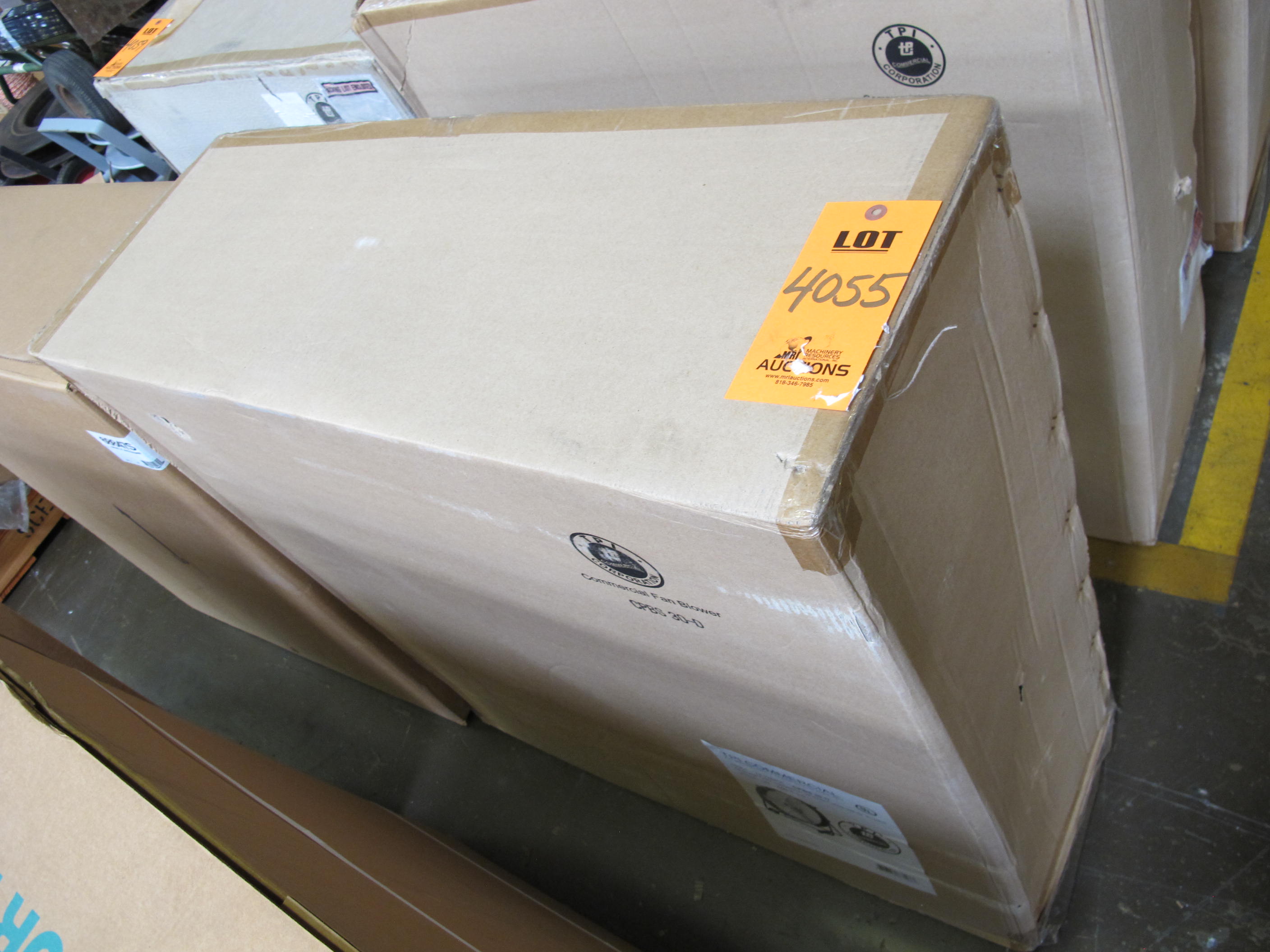 TPI COMMERCIAL FAN BLOWER, 30" MODEL # FE-75DFOL --OR-- CPBS-30-D. LOADING & HANDLING FEE $15-4055